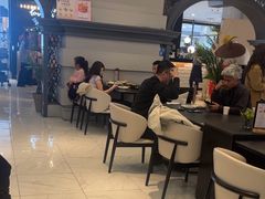 -必胜客(砂之船中东奥莱店)