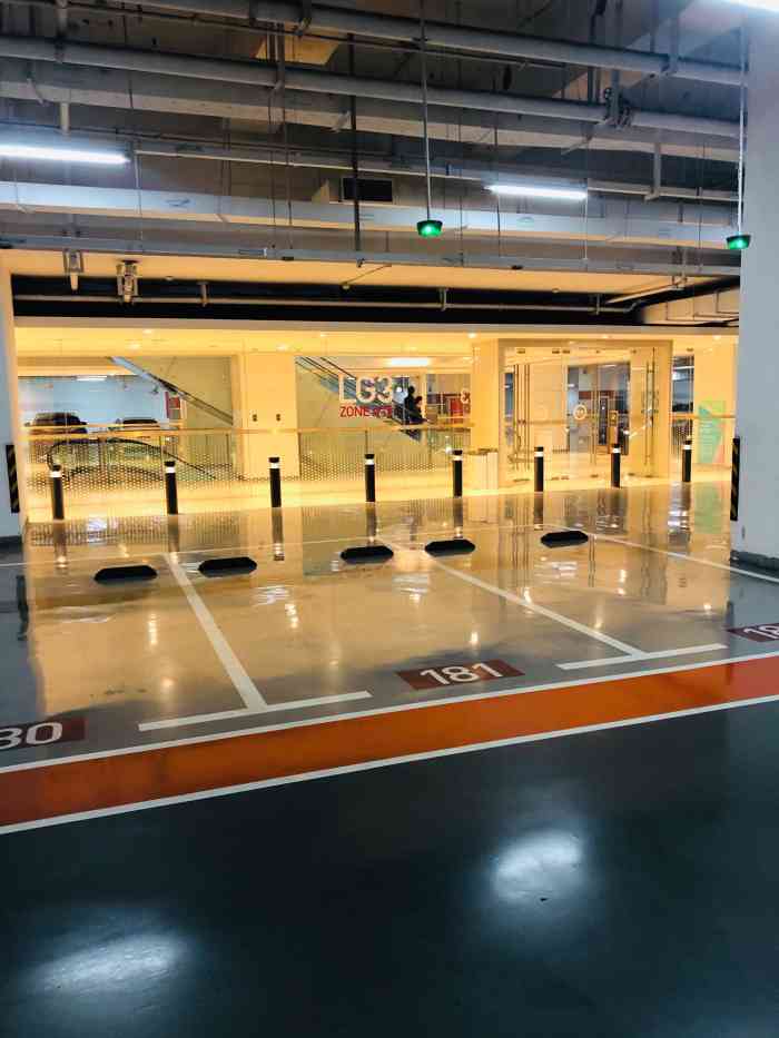 ifs国际金融中心停车场-"ifs网红跑道,不用多介绍,抖音都火爆了.