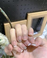 -悦指间美甲美睫