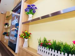 -华莱士·全鸡汉堡(艳粉店)