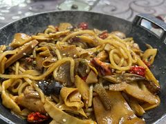 -天天向上素食餐厅(五台山店)