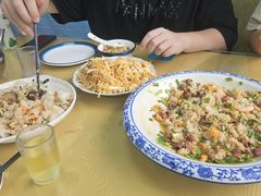 -崴海渔村(虹梅路店)