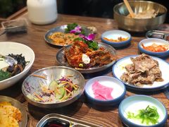 -明洞阿姨·韩式酱蟹烤肉·创意料理(三元桥店)