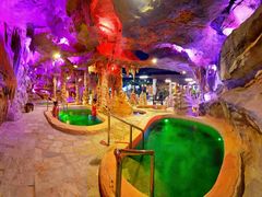 -泉城欧乐堡戏水湾艺术养生温泉