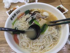 -蒙自源米线大王(宝安尖岗山店)