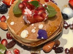 季节鲜果松饼-街角 T·COFFEE 融合料理·BISTRO(车公庙店)