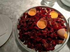 辣子鸡配芒果分子球-雀蓝川菜(奥体广场店)