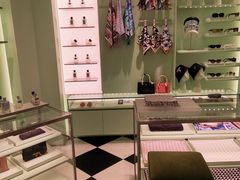 -PRADA普拉达(德基广场店)