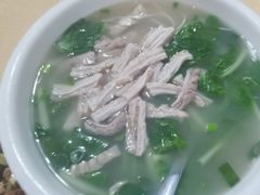 -茅屋大酒店