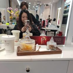 点击看大图 -Kraemer Paris 苏豪路易士·嘉玛发廊