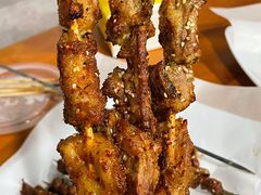 -巴汗羊肉串烧烤店