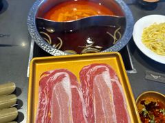 -牛武士寿喜烧·和牛火锅自助(全球首店)