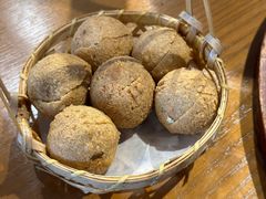 -包整·丝娃娃(一览甲秀楼风景店)