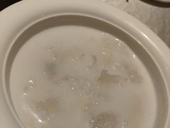 椰奶银耳桃胶炖雪燕-十二粤味·顺德菜·烧鹅点心(五四广场店)