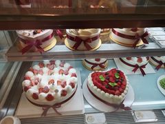 -花花卷卷·鲜食蛋糕(静安久光百货店)