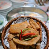走，排队去！这家鱼火锅吃了还想吃