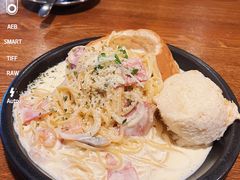 面包奶油意面-机器人火炉披萨