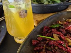 -Ameigo梅果·云贵川bistro(长宁来福士店)