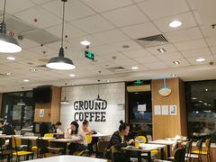 用餐区-麦当劳(健德桥得来速店)
