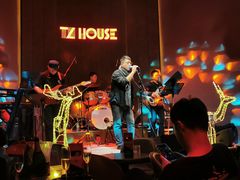 -TZ House音乐现场(来福士中心店)