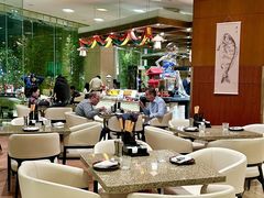 -怡咖啡海鲜自助餐厅(浦东香格里拉店)