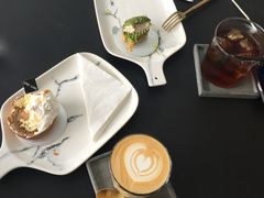 -UNI UNI(环亚凯瑟琳店)