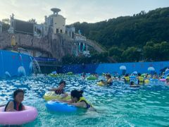 -平湖九龙山乐满地水上乐园