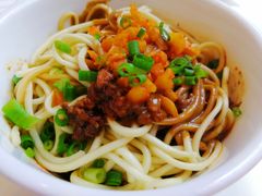 风味热干面-亢龙太子酒轩(东湖店)