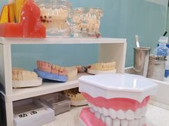 -牙易美口腔(圣堂店)