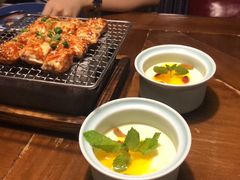 带奶皮的酸奶芒果-雀舞云南菜(天津天河城购物中心店)