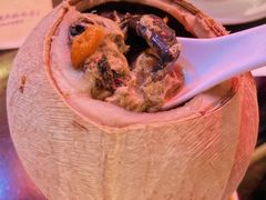 泰式椰皇炖乌鸡汤-陈鹏鹏潮汕菜(宝安机场T3航站楼店)