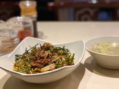 开洋葱油拌面送蛋皮汤-东泰祥生煎馆(重庆北路店)