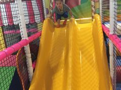 -蒙特利亲子乐园