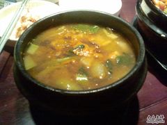-权金城