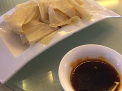 -临江仙酒店