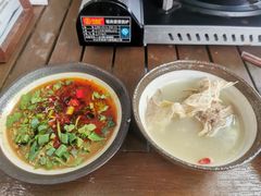 -汤宴·参须肚包鸡(南京路店)