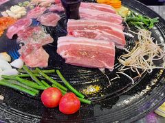 -豚豚家돈돈가韩国锅盖烤肉(新北万达店)