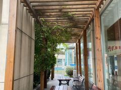 -小昆山服务区-停车场