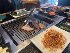 -臻牛烤肉