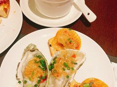 -大中华希尔顿酒店-念自助餐·嗨啤·小龙虾