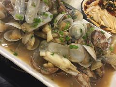 -虾弄弄海派小龙虾·牛羊蝎子火锅