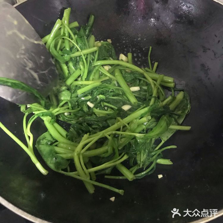 家常快手菜之蒜蓉空心菜