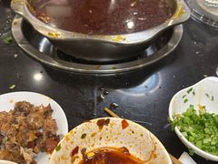 -冯记香辣兔火锅(茶店子总店)