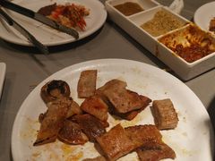 -山焱·炭火自助烤肉(周浦万达店)