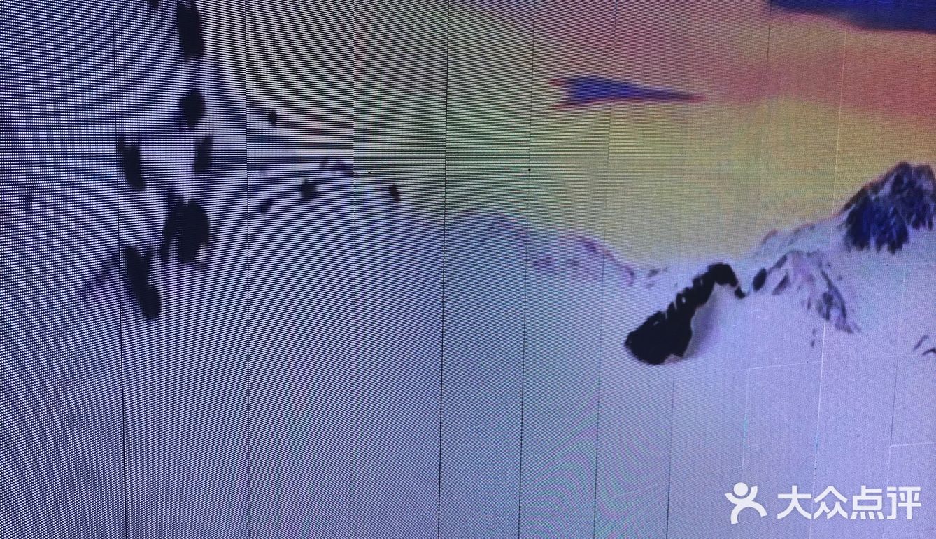 TF雪境暖阳展览