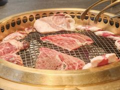 -铭牛烧肉·和牛海鲜自助(高新月牙湖店)