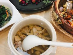 枸杞滋补老鸡炖花胶-可味斋(同安路店)