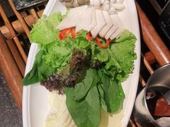 -老牌坊云南鱼豆花火锅(哈西万达店)