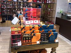 -VENCHI 闻绮(北京国贸商城店)