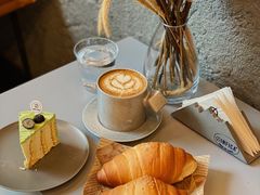 盐可颂-Infica Coffee